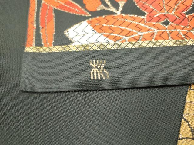 平和屋着物◎六通柄 本袋帯 唐織 作家物 亀甲花文 黒地 金糸 正絹 逸品 DABC9120qa