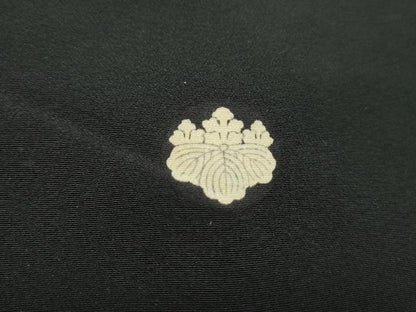 平和屋着物■豪華黒留袖 刺繍 孔雀花文 暈し染め 金糸 金彩 正絹 逸品 DABC9223qa