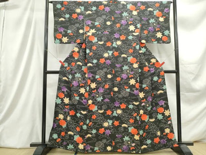 平和屋着物■上質な小紋　流水舞花文　黒地　正絹　逸品　DABC9366qa