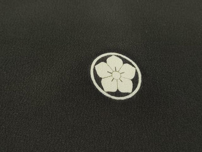 平和屋着物■豪華黒留袖　駒刺繍　檜扇文　金彩　正絹　逸品　DABC9369qa