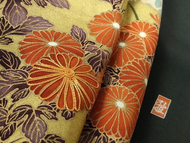 平和屋着物■豪華黒留袖　作家物　駒刺繍　立波地紙花文　金彩　正絹　逸品　DABC9438qa