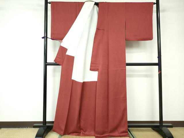 平和屋着物●上質な色無地　霞地紋　ときがら茶色　正絹　逸品　DABA4918az 平和屋着物□上質な色無地 流水地紋 ときがら茶色 正絹 逸品