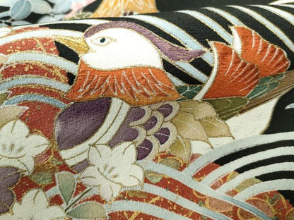 平和屋着物■豪華黒留袖　作家物　駒刺繍　鴛鴦花文　金彩　正絹　逸品　DABC9509qa