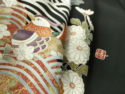 平和屋着物■豪華黒留袖　作家物　駒刺繍　鴛鴦花文　金彩　正絹　逸品　DABC9509qa