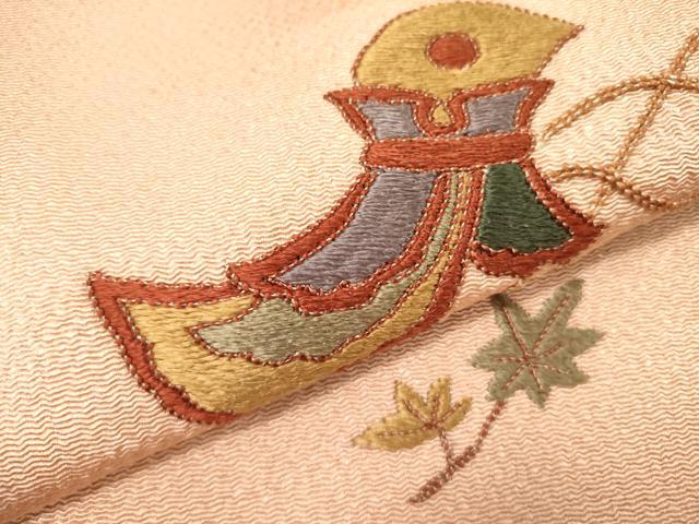平和屋着物●両面　太鼓柄袋帯　駒刺繍　器物文様　金糸　鬼しぼ縮緬　正絹　逸品　未使用　DABD0135op