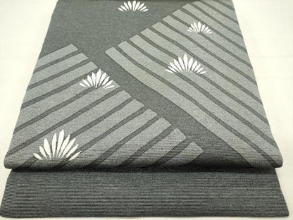 平和屋着物●ろう彩工芸　奥村一心　九寸名古屋帯　草葉文　正絹　逸品　DABD0261op