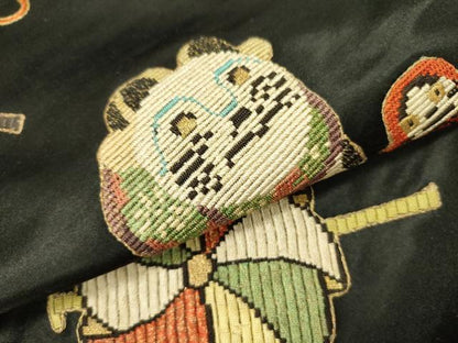 平和屋着物●アンティーク　大正ロマン　九寸名古屋帯　駒刺繍　総刺繍　玩具文　黒地　金糸　正絹　逸品　DABD0272op