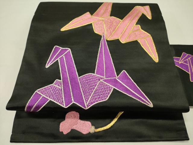 平和屋着物●アンティーク　大正ロマン　中国三大刺繍　相良刺繍　総刺繍　九寸名古屋帯　駒刺繍　折り鶴　黒地　正絹　逸品　DABD0291op
