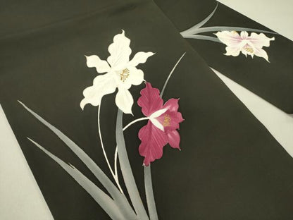 平和屋着物●塩瀬　九寸名古屋帯　草花　黒地　金彩　正絹　逸品　DABD0293op