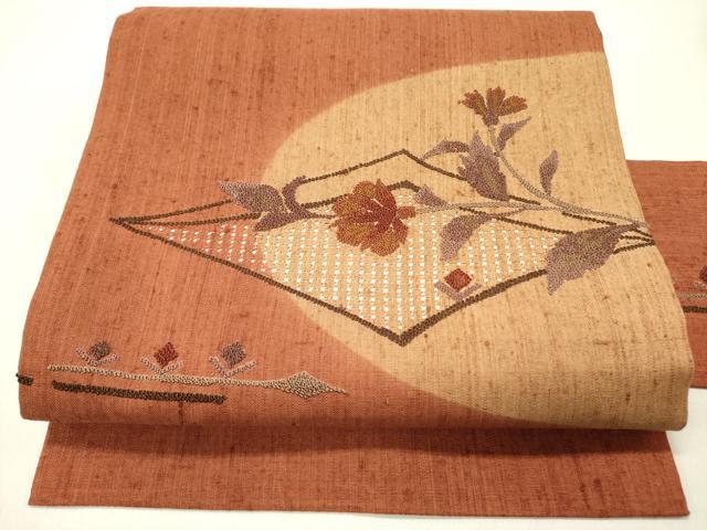 平和屋着物●中国三大刺繍　スワトウ刺繍　汕頭刺繍　相良刺繍　総刺繍　九寸名古屋帯　紬地　草花　正絹　逸品　DABD0303op