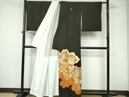 平和屋着物■豪華黒留袖　駒刺繍　吉祥花文　金彩　正絹　逸品　DABD0396op