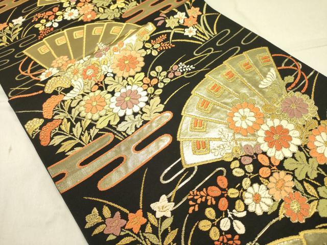 平和屋着物●西陣の名門　本家加納　六通柄袋帯　唐織　檜扇花文　黒地　金糸　正絹　逸品　未使用　DABD0458op