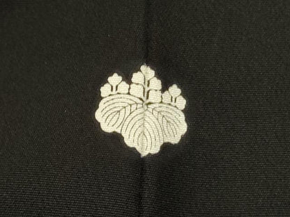 平和屋着物■豪華黒留袖　駒刺繍　扇面七宝花文　金彩　正絹　逸品　DABD0731op
