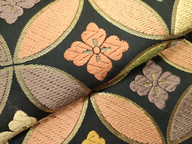 平和屋着物●唐織・西陣の老舗・名門・藤原織物　六通柄袋帯　唐織　七宝花文　金糸　正絹　逸品　DABD0862op
