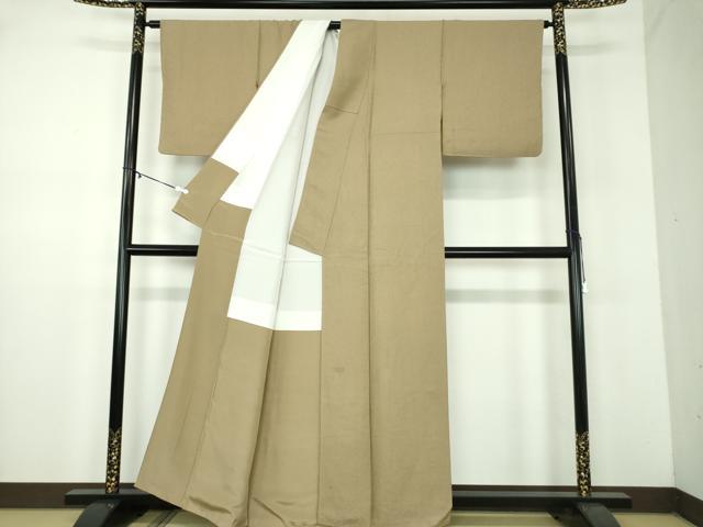 平和屋着物●上質な色無地　霞地紋　白橡色　正絹　逸品　DABD1057ps