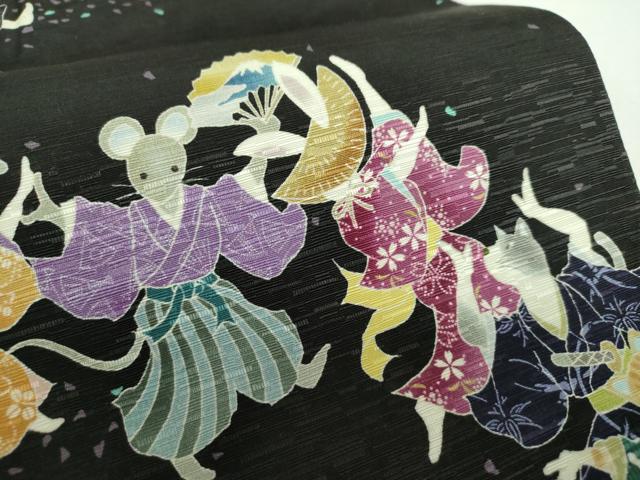 平和屋着物●全通柄　京袋帯　WAKKA　ワッカ　盆踊り　兎　鼠　犬　猫　狐　黒地　正絹　逸品　DABD1163ps
