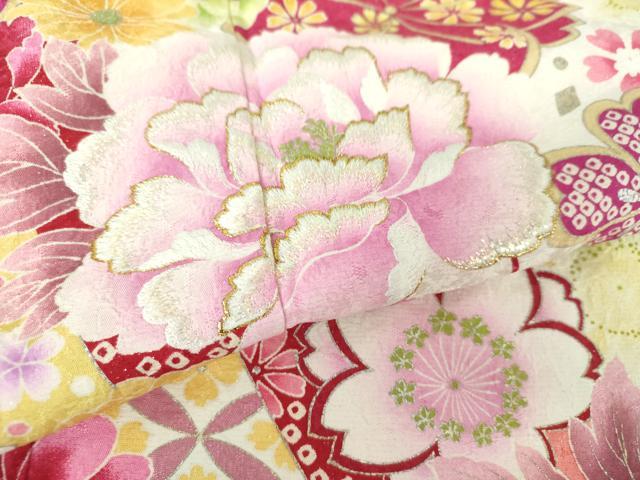 平和屋着物●豪華振袖　刺繍　舞蝶花文　暈し染め　金彩　銀通し地　正絹　逸品　DABD1201ps