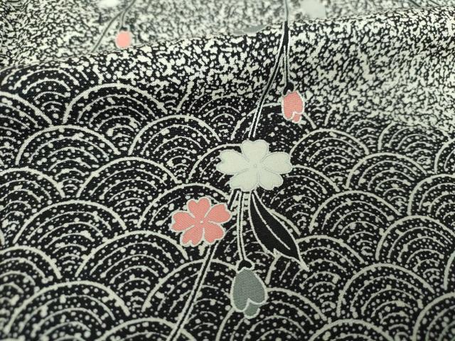 平和屋着物●訪問着　作家物　枝垂れ花　青海波　たたき染め　黒地　銀彩　正絹　逸品　DABD1244ps