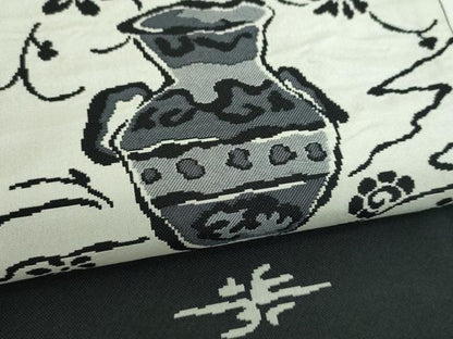 平和屋着物●六通柄袋帯　作家物　市松器物花文　黒地　正絹　逸品　DABD1356ps