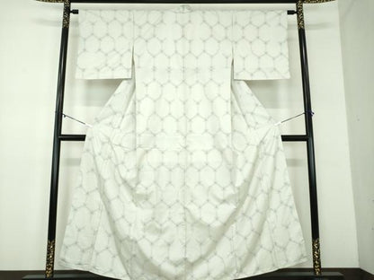 平和屋着物●本場大島紬　白大島　7マルキ　亀甲文様　正絹　逸品　DABD1415ps