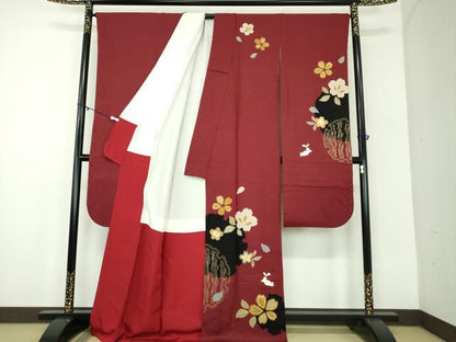 平和屋着物●豪華振袖　駒刺繍　雪桜　跳兎　金彩　正絹　逸品　DABD1438ps