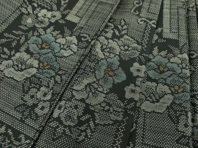 平和屋着物●本場大島紬　9マルキ　草花文　正絹　逸品　DABD1578ps
