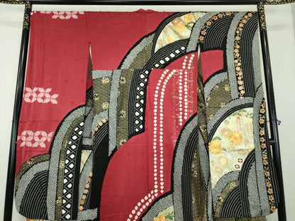 平和屋着物●豪華振袖　駒刺繍　絞り　吉祥花文　金彩　正絹　逸品　DABD1590ps