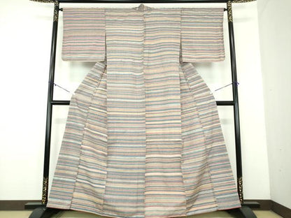 平和屋着物●上質な紬　横段文　鈴乃屋扱い　正絹　逸品　未使用　DABD1611ps