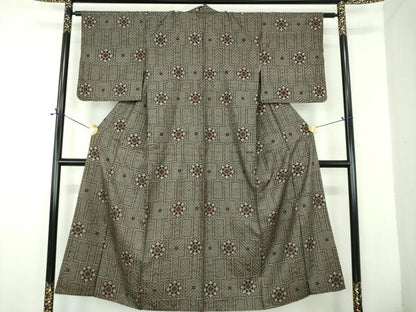 平和屋着物●本場大島紬　龍郷絣　花丸文　正絹　逸品　DABD1642ps