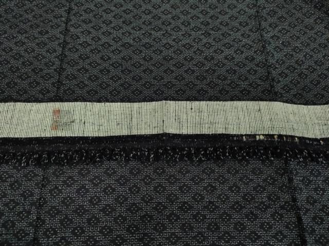平和屋着物●本場結城紬　重要無形文化財　100亀甲　花菱文　反端付き　正絹　逸品　DABD1661ps