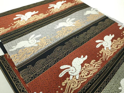 平和屋着物●つけ帯　唐織　立波に兎　正絹　逸品　DABD1736ps