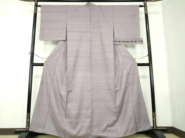 平和屋着物●国指定重要無形文化財　本場久米島紬　手織　希少色　色無地　薄色　反端付き　正絹　逸品　DABD1837ps