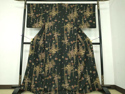 平和屋着物●小紋　舞桜　藤花房　黒地　洗える着物　DABD1858ps