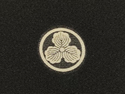 平和屋着物■豪華黒留袖　駒刺繍　宝尽くし飛鶴松文　金彩　正絹　逸品　DABD2373du
