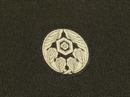 平和屋着物■豪華黒留袖　駒刺繍　几帳宝尽くし花文　銀彩　正絹　逸品　DABD2515du
