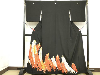 平和屋着物■豪華黒留袖　駒刺繍　松葉文　正絹　逸品　DABD2694cd
