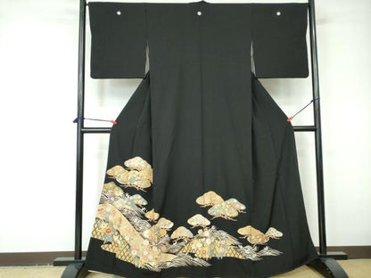 平和屋着物■豪華黒留袖 駒刺繍 立波枝松文 金彩 正絹 逸品 DABD4093qa