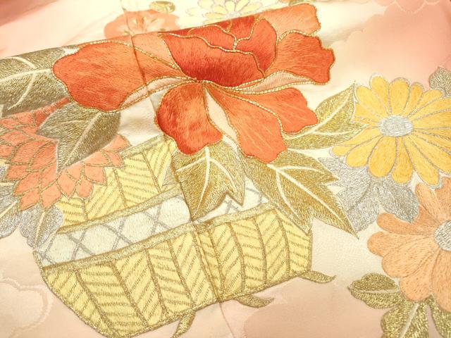 平和屋着物▼豪華振袖　駒刺繍　総刺繍　花籠文　暈し染　金銀糸　正絹　逸品　DABD5515fe