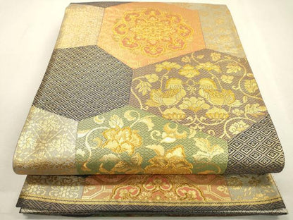平和屋着物◎本綾佐賀錦　伝統工芸品産業功労者　岡野武一郎　六通柄袋帯　亀甲向かい鳥花文　金糸　正絹　逸品　DABD5606fe