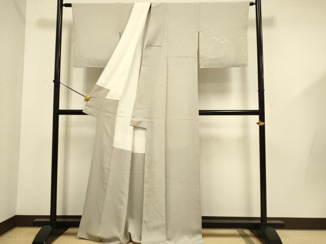 平和屋着物●皇室献上作家　北出与三郎　無地絵羽訪問着　草花地紋　茶鼠色　正絹　逸品　DABD6104du