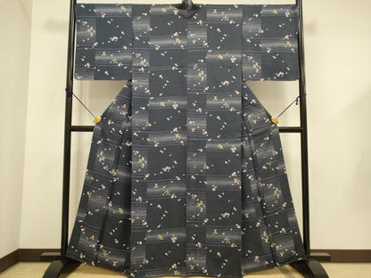 平和屋着物●大正の浮世絵師　竹久夢二　夢二ロマン　小紋　横段舞桜文　正絹　逸品　未使用　DABD6120du
