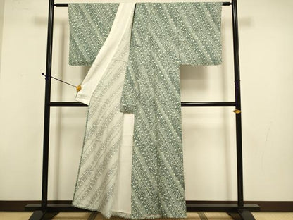 平和屋着物▽上質な小紋　単衣　枝梅文　ろうけつ染め　正絹　逸品　未使用　DABD6438du