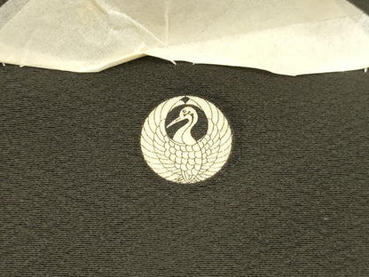 平和屋着物■豪華黒留袖 駒刺繍 流水松葉花文 金彩 正絹 逸品 DABD6621cm