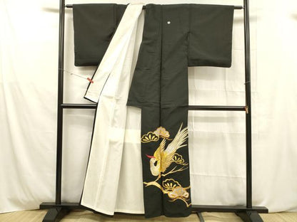 平和屋着物■黒留袖 刺繍 尾長鳥松文 金銀彩 洗える着物 DABD6633cm