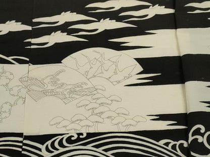 平和屋着物▼黒留袖　反物　着尺　裁断済　色付前　地紙飛鶴花文　逸品　未使用　DABD7341zzz