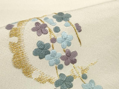 平和屋着物▼和装小物 端切れ ハギレ 2枚セット 駒刺繍 総刺繍 扇面花 雪輪花 金銀糸 リメイク生地 材料 逸品 DABD7782zzz