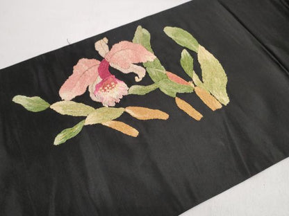 平和屋着物▼和装小物 帯地 総手刺繍 草花文 黒地 金糸 リメイク生地 材料 逸品 DABD7958zzz