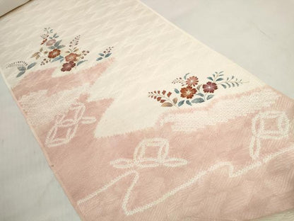 平和屋着物●創業460年・千總　付下げ　反物　着尺　刺繍　絞り　松皮菱七宝草花文　金糸　タグ付き　逸品　未使用　DABD8067zzz
