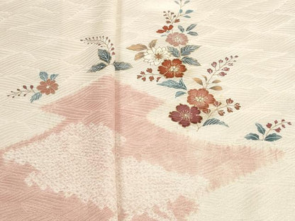 平和屋着物●創業460年・千總　付下げ　反物　着尺　刺繍　絞り　松皮菱七宝草花文　金糸　タグ付き　逸品　未使用　DABD8067zzz
