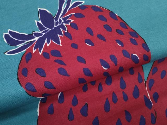 平和屋着物＊夏物　染色作家　草野一騎　浴衣　反物　着尺　注染　苺 いちご　綿　逸品　未使用　DABD8651zzz